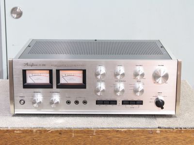 Used Accuphase E-202 Integrated amplifiers for Sale | HifiShark.com