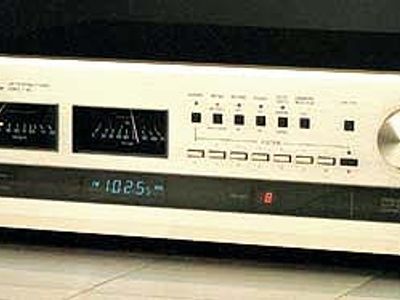 Accuphase T-106