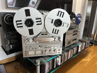 Open Reel To Reel - TEAC X － 2000R 4-TRACK 2-CHANNEL Bi-DIRECTIONAL OPEN  REEL TAPE DECK ￥ 239,000 An open reel deck released by Tiac in 1984. High  position with an audio