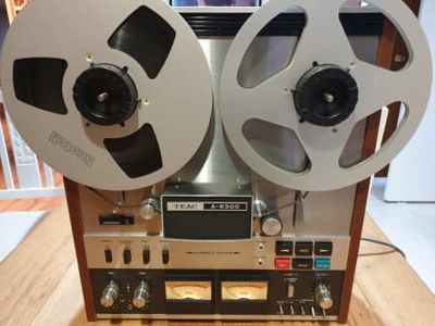 TEAC A-6300 1/4 2-Track Reel to Reel Tape Recorder